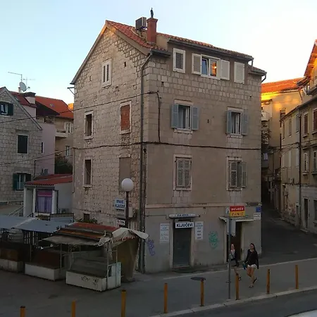 Contarini Apartmán *